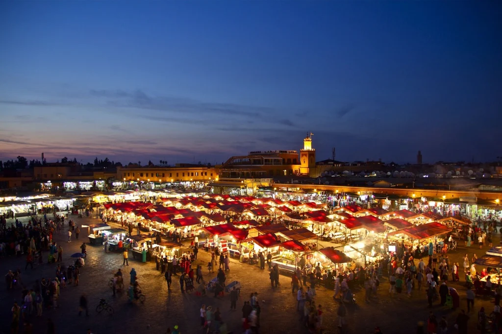 Jemaa el-Fnaa square at dusk in Marrakech – DiscoverMoroccoNow Morocco travel attraction